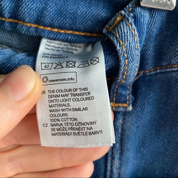 H&M button front denim retro mini skirt - Picture 5 of 6